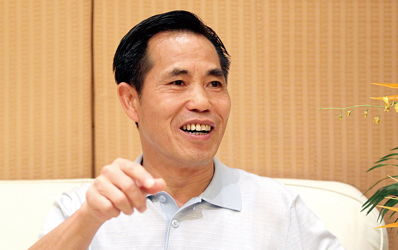 廣東三正集團(tuán)董事長(zhǎng)兼總裁莫浩棠1.jpg 廣東三正集團(tuán)董事長(zhǎng)兼總裁莫浩棠1.jpg